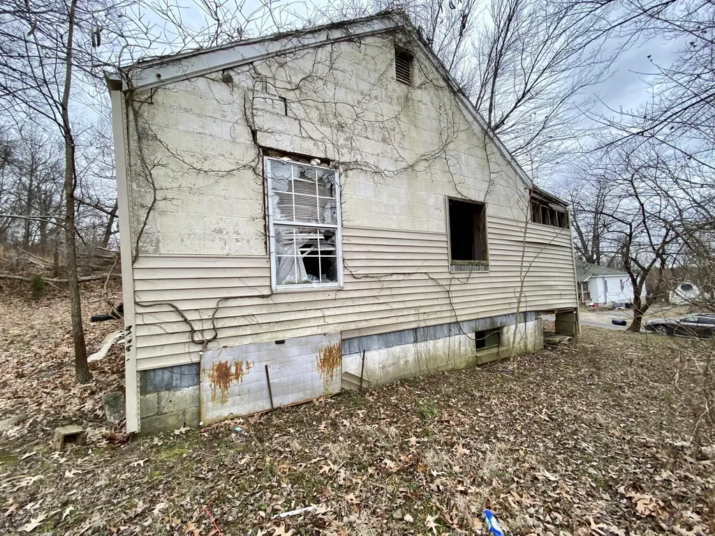 420 N 5th Street Central City KY 42330