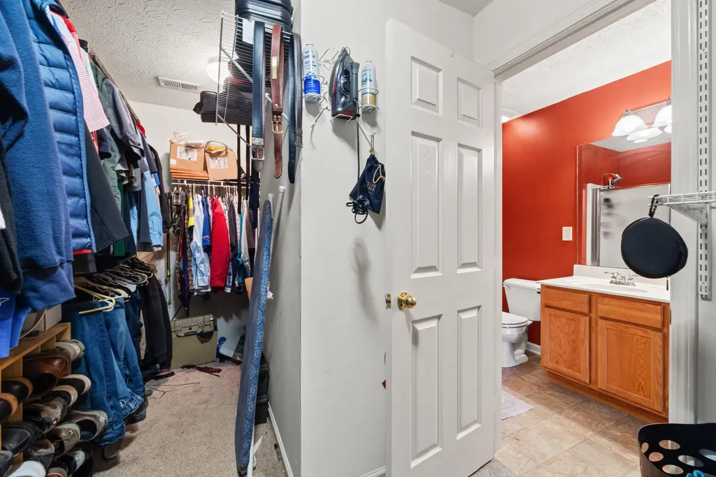 1284 Greendale Road Lexington KY 40511