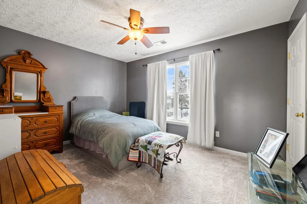 1284 Greendale Road Lexington KY 40511