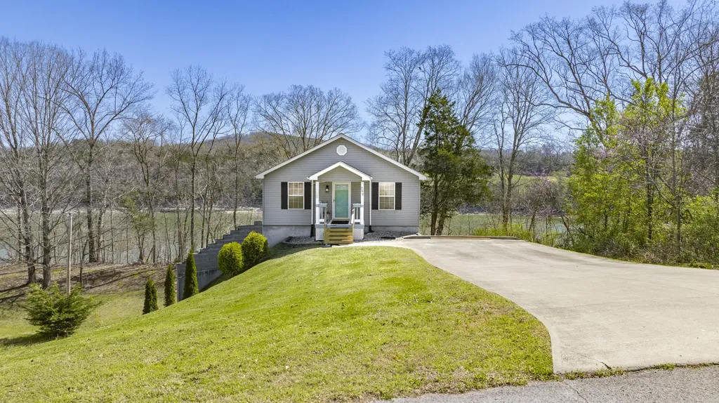 364 Twin Rivers Drive Bronston KY 42518