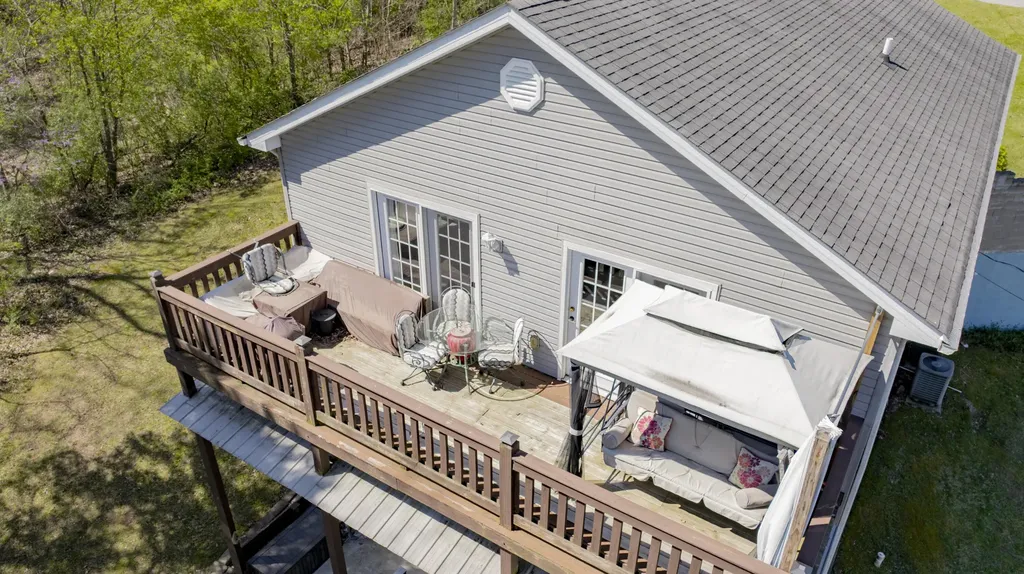 364 Twin Rivers Drive Bronston KY 42518