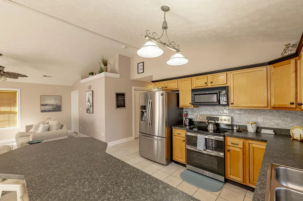 364 Twin Rivers Drive Bronston KY 42518