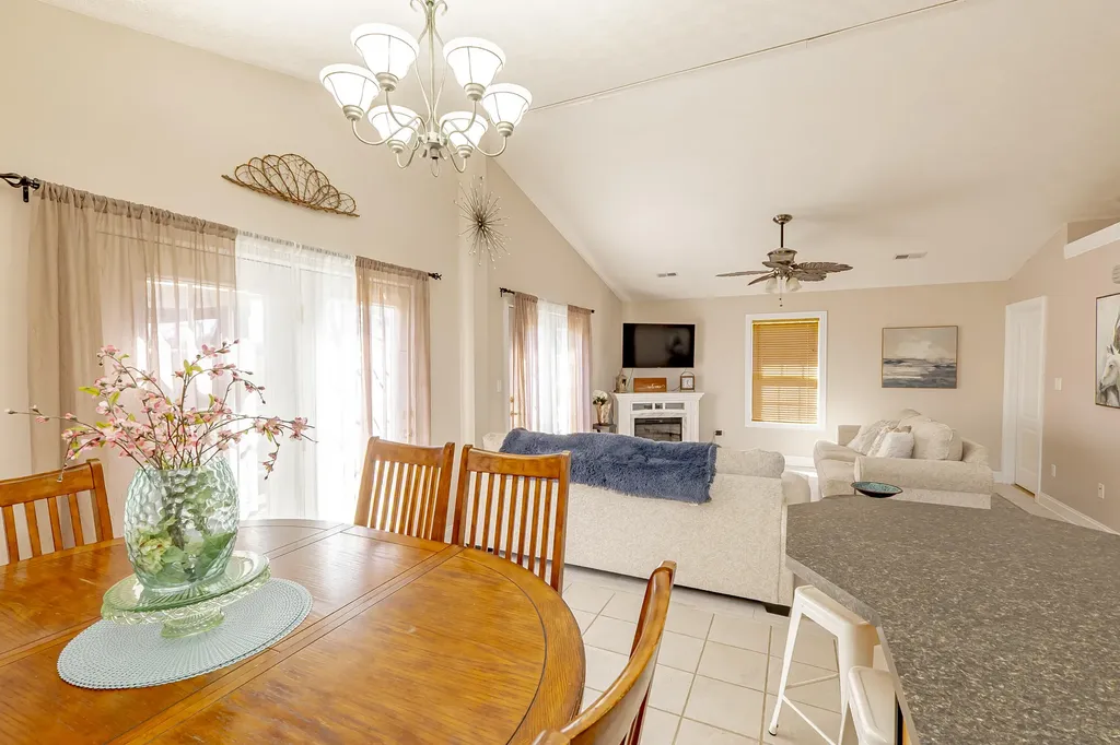 364 Twin Rivers Drive Bronston KY 42518