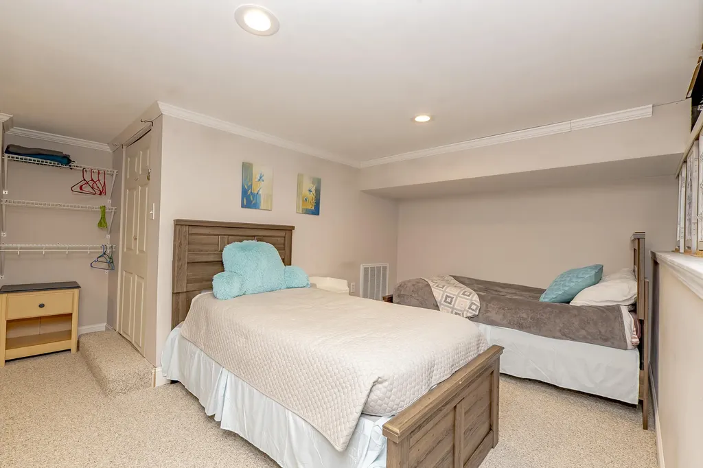 364 Twin Rivers Drive Bronston KY 42518