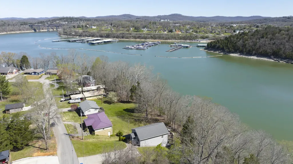 364 Twin Rivers Drive Bronston KY 42518