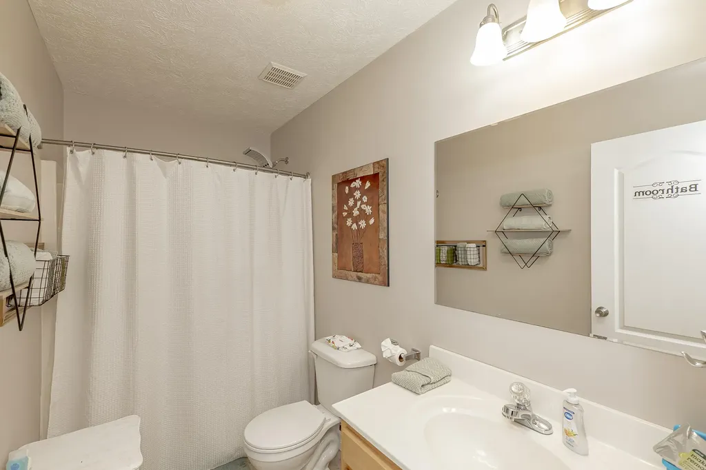 364 Twin Rivers Drive Bronston KY 42518