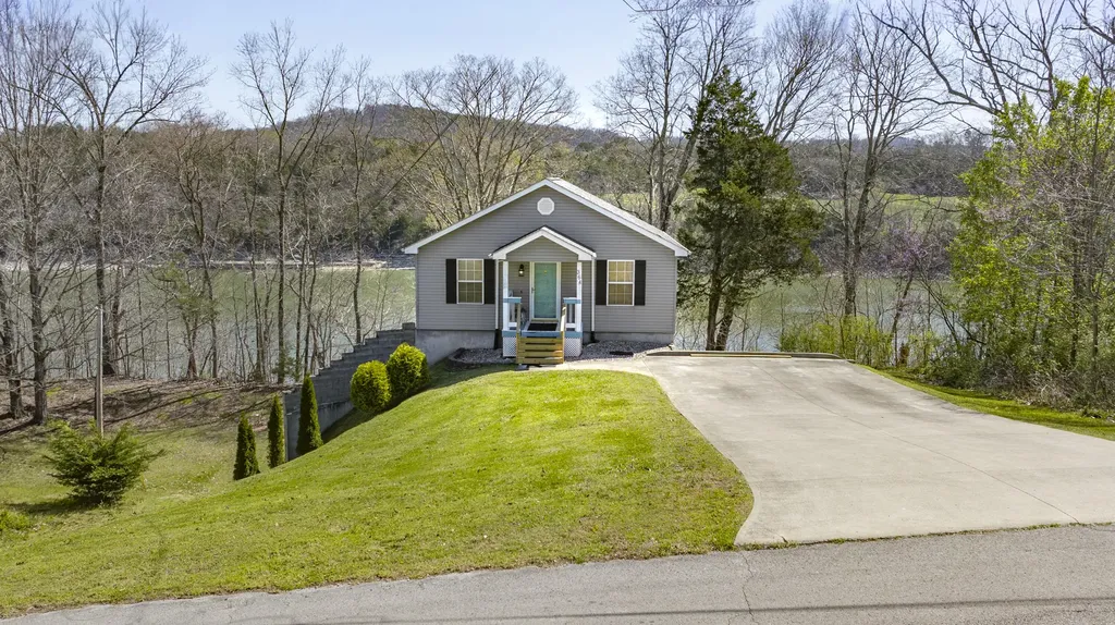 364 Twin Rivers Drive Bronston KY 42518