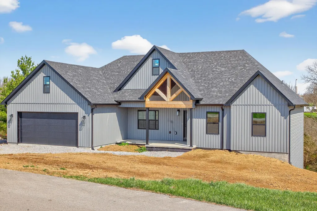 195 Lakeland Drive Harrodsburg KY 40330