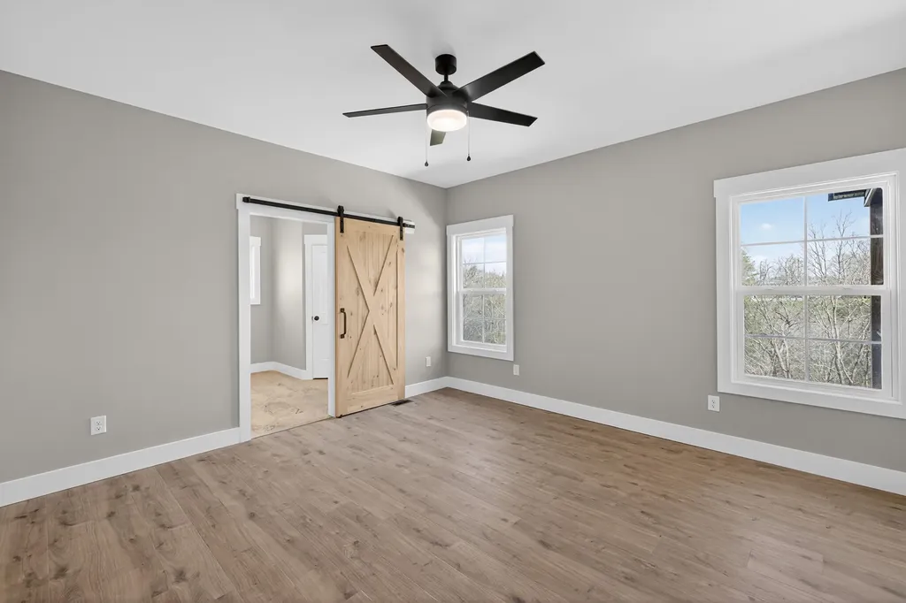 195 Lakeland Drive Harrodsburg KY 40330