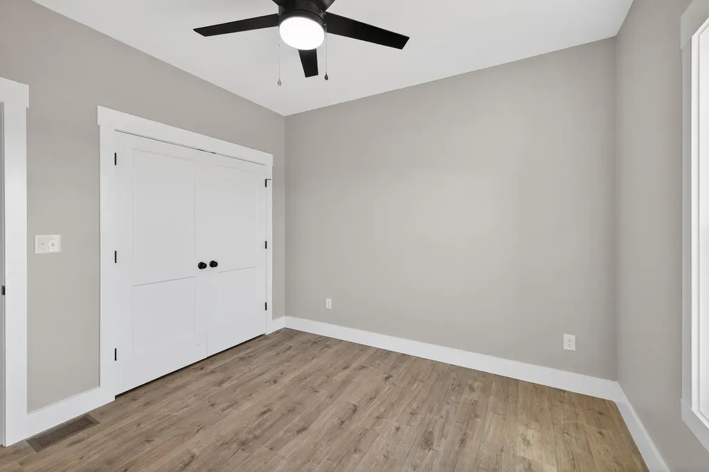 195 Lakeland Drive Harrodsburg KY 40330