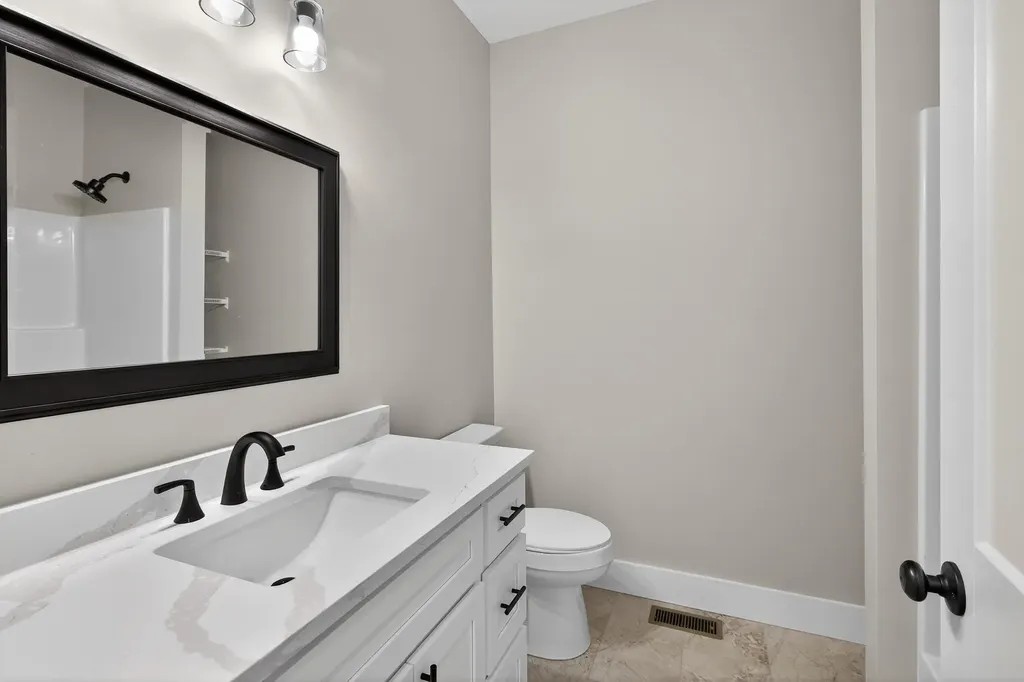 195 Lakeland Drive Harrodsburg KY 40330