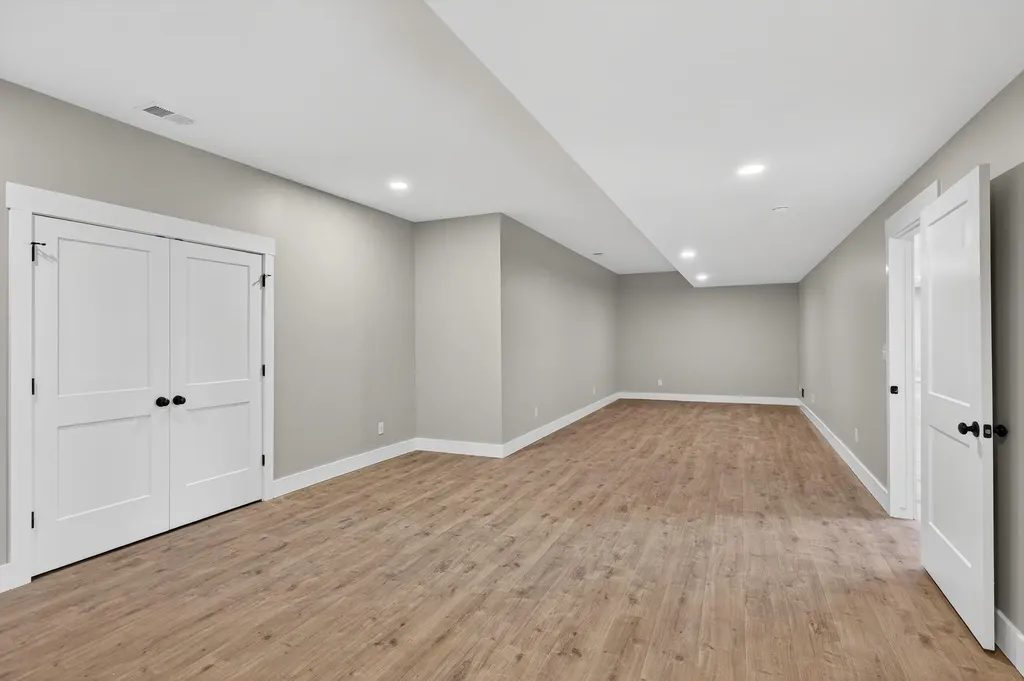195 Lakeland Drive Harrodsburg KY 40330