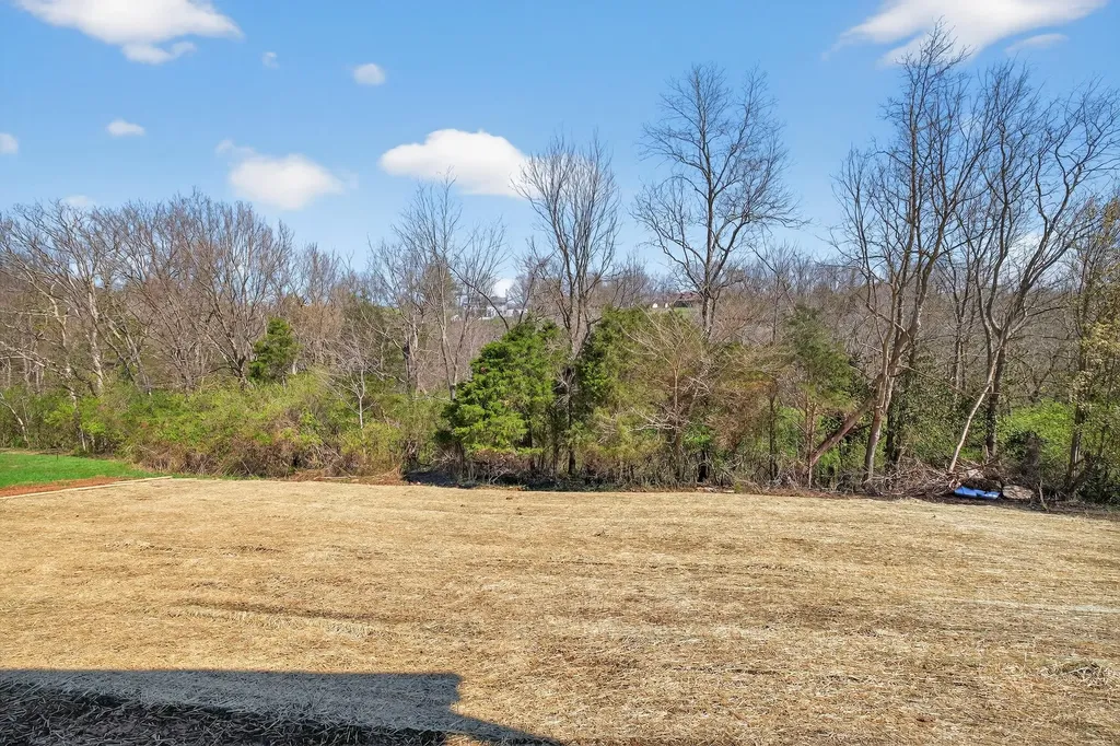 195 Lakeland Drive Harrodsburg KY 40330