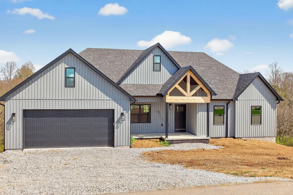 195 Lakeland Drive Harrodsburg KY 40330