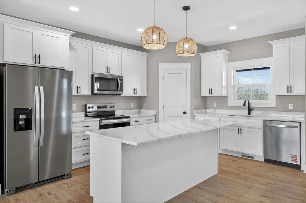 195 Lakeland Drive Harrodsburg KY 40330