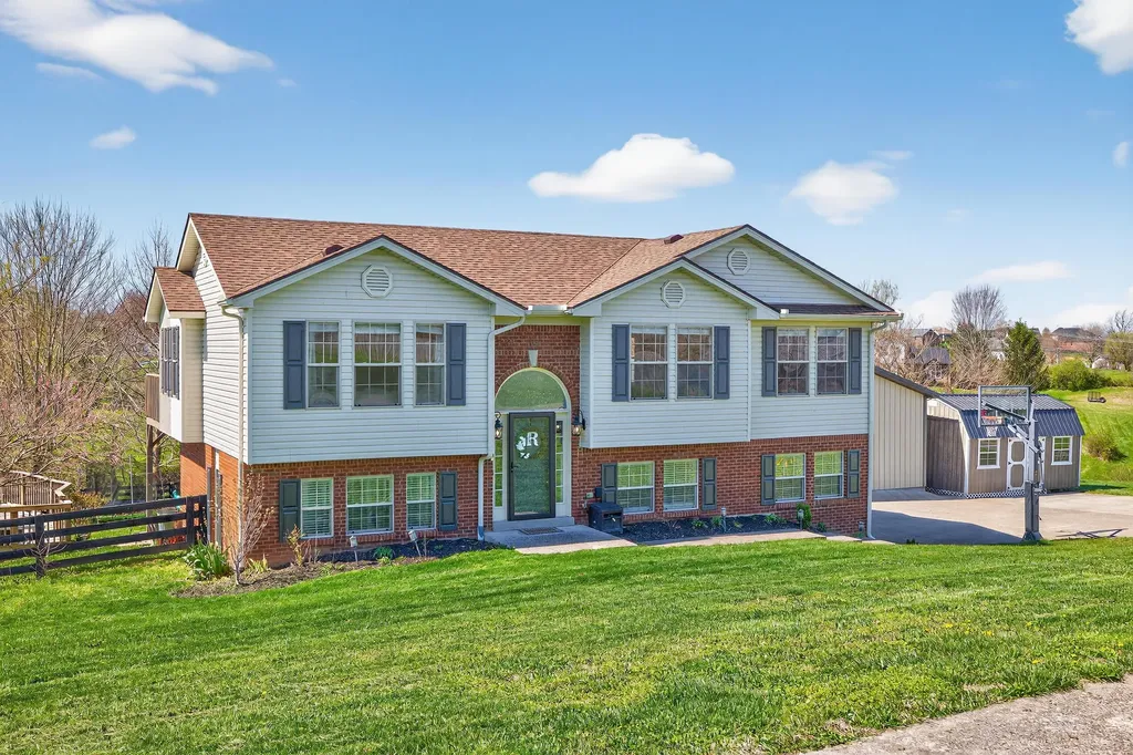 122 Saddlebrook Circle Berea KY 40403
