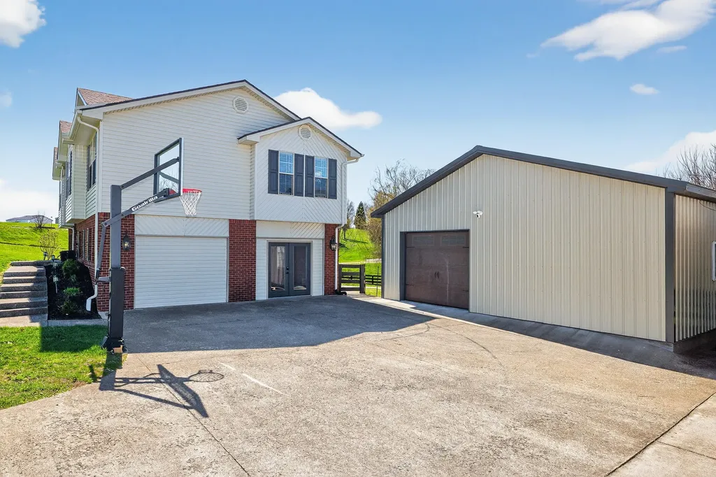 122 Saddlebrook Circle Berea KY 40403