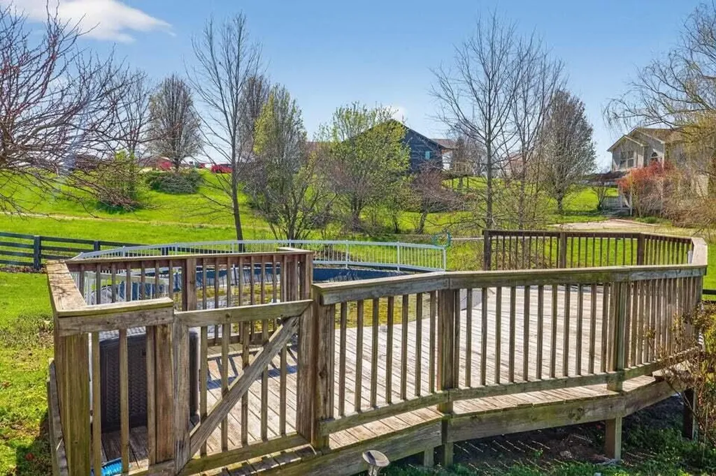 122 Saddlebrook Circle Berea KY 40403
