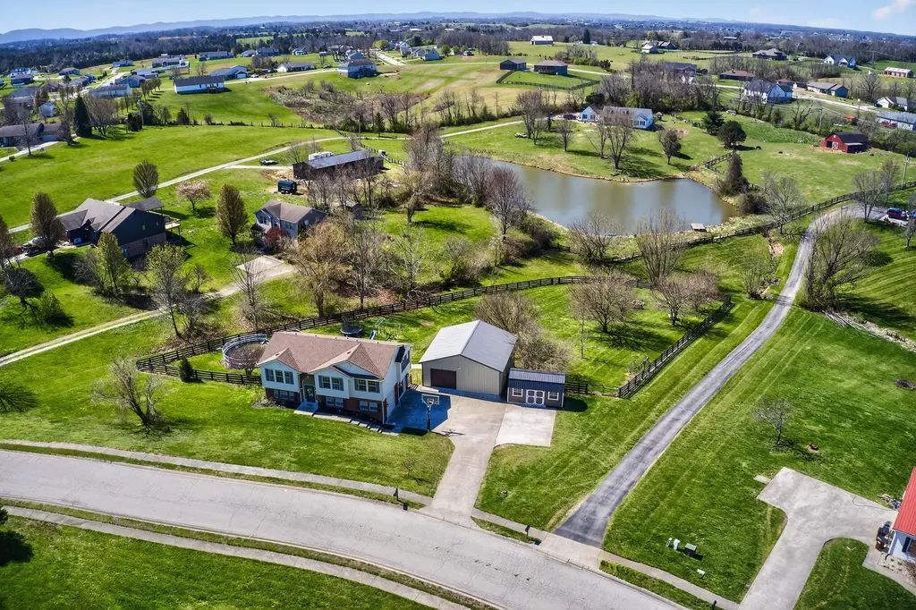 122 Saddlebrook Circle Berea KY 40403