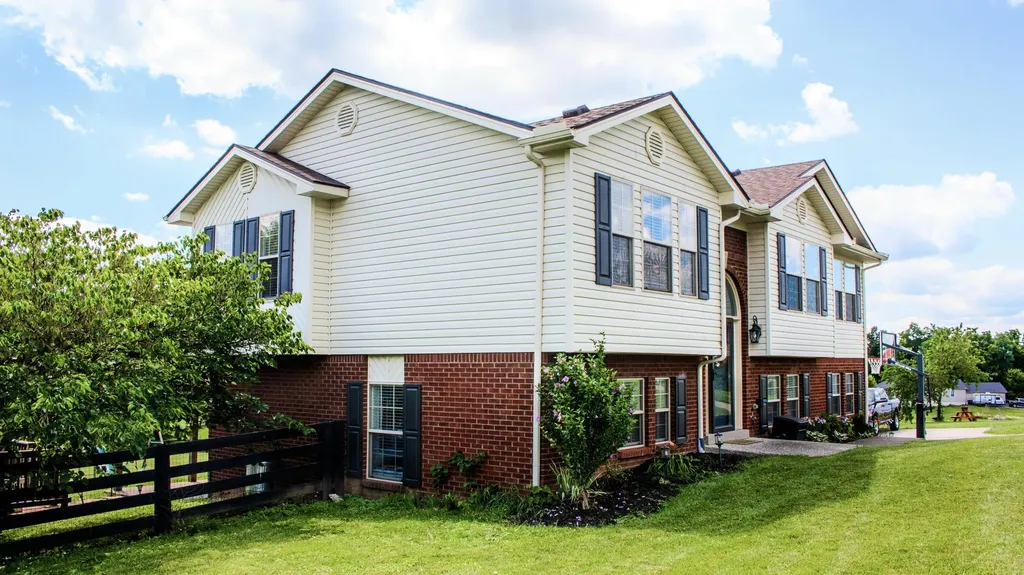 122 Saddlebrook Circle Berea KY 40403