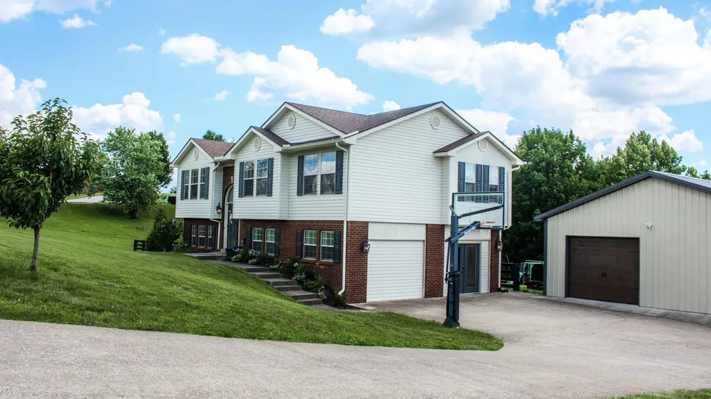 122 Saddlebrook Circle Berea KY 40403