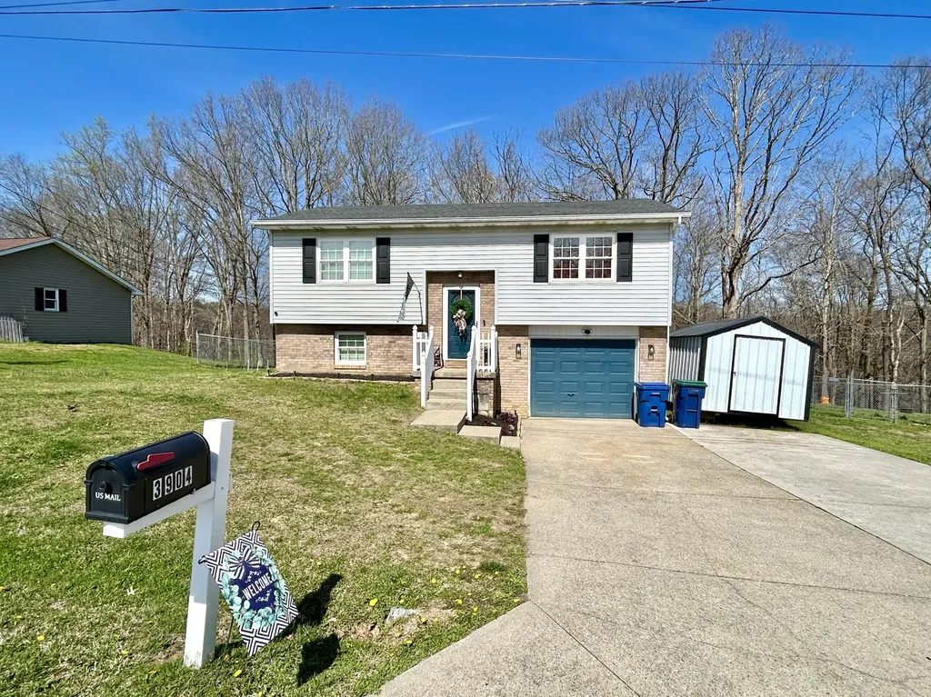 3904 Castlewood Court Somerset KY 42503