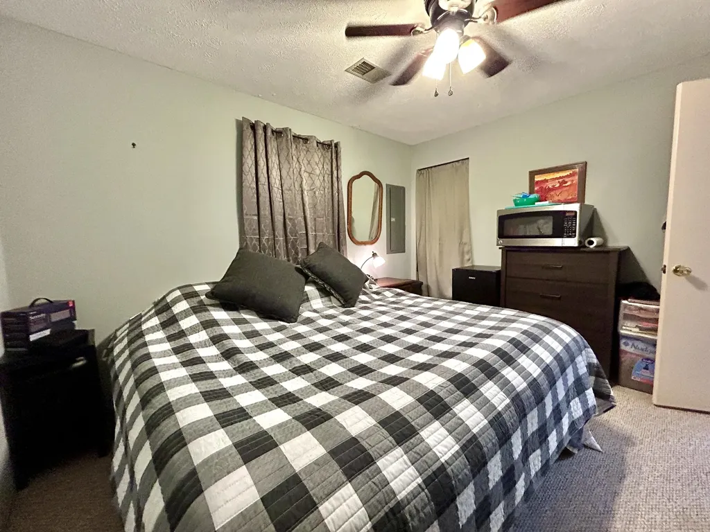 3904 Castlewood Court Somerset KY 42503