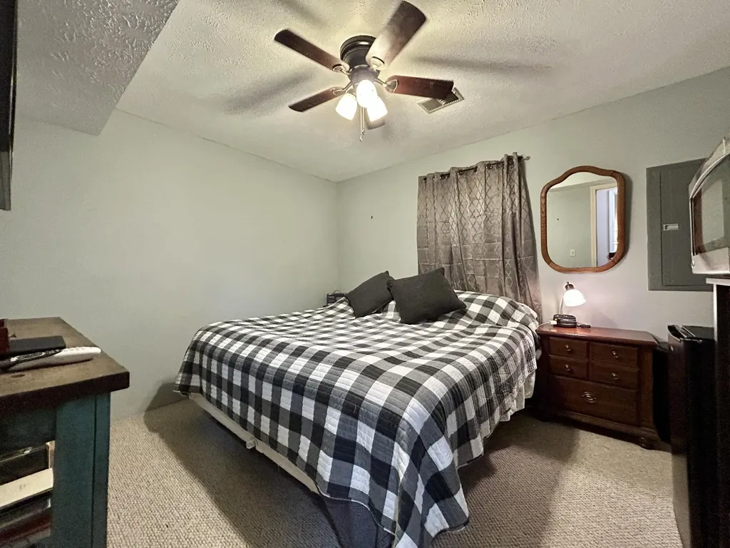 3904 Castlewood Court Somerset KY 42503