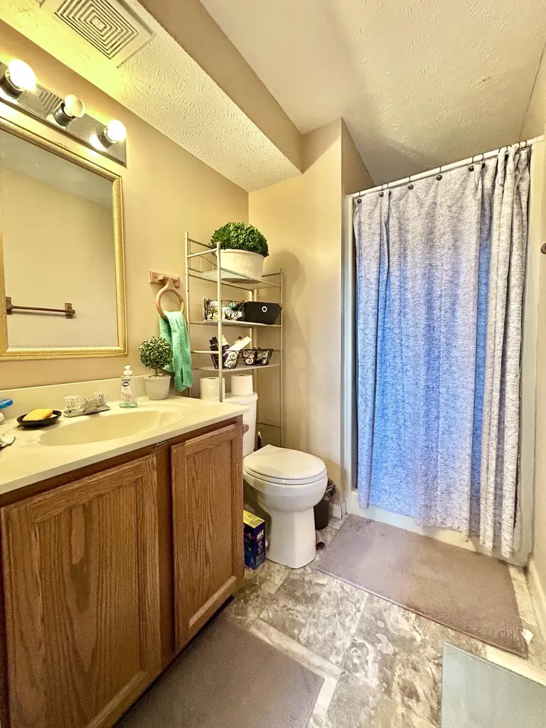 3904 Castlewood Court Somerset KY 42503