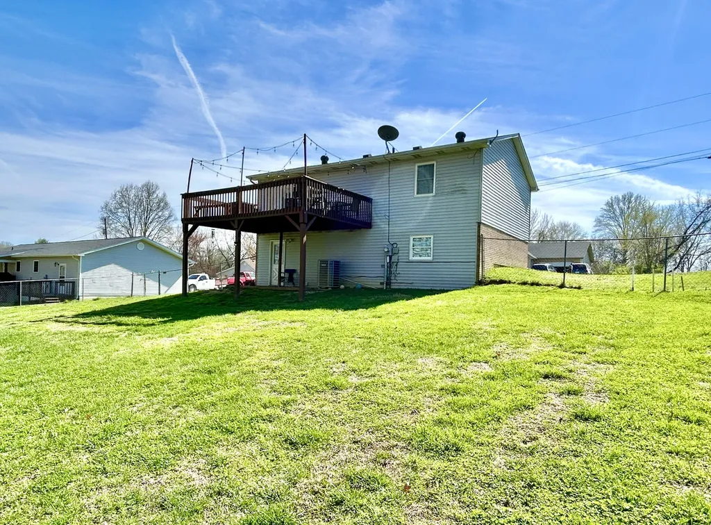 3904 Castlewood Court Somerset KY 42503