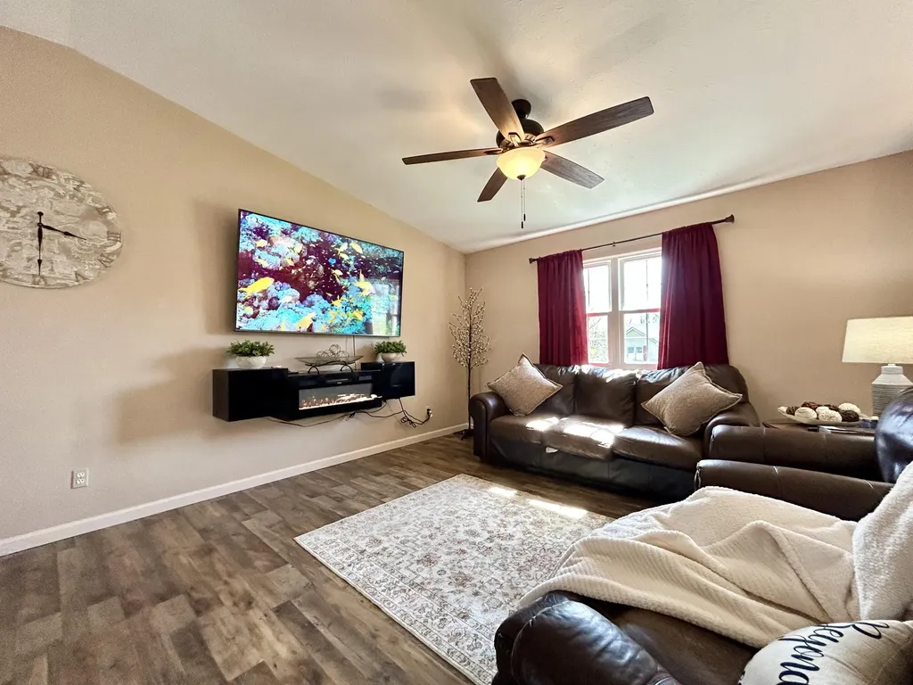 3904 Castlewood Court Somerset KY 42503