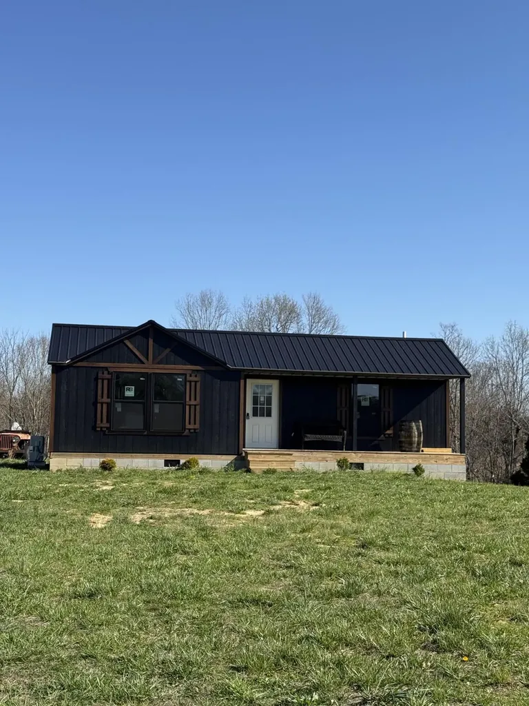 146 Oaks Road Russell Springs KY 42642