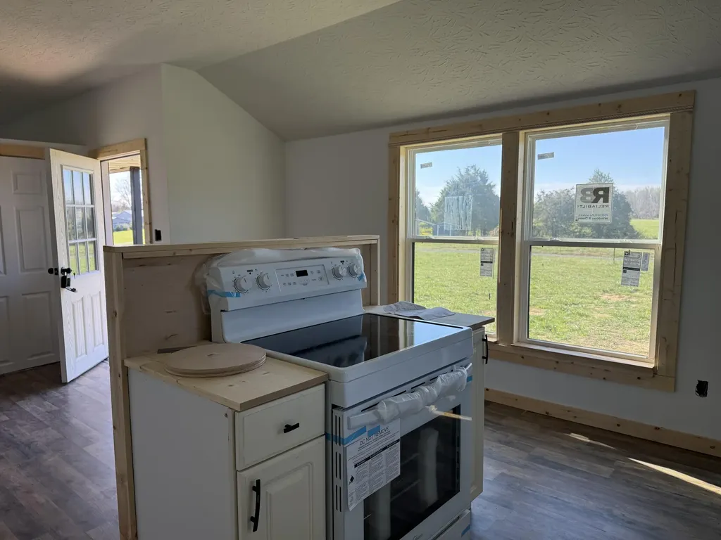 146 Oaks Road Russell Springs KY 42642