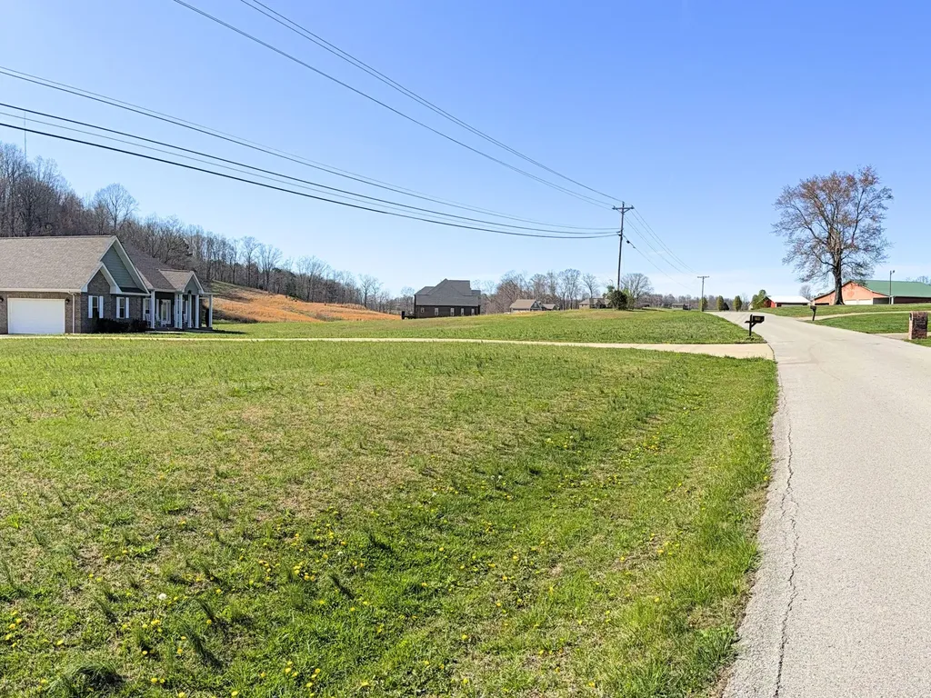 171 Higgins Road Gray KY 40734
