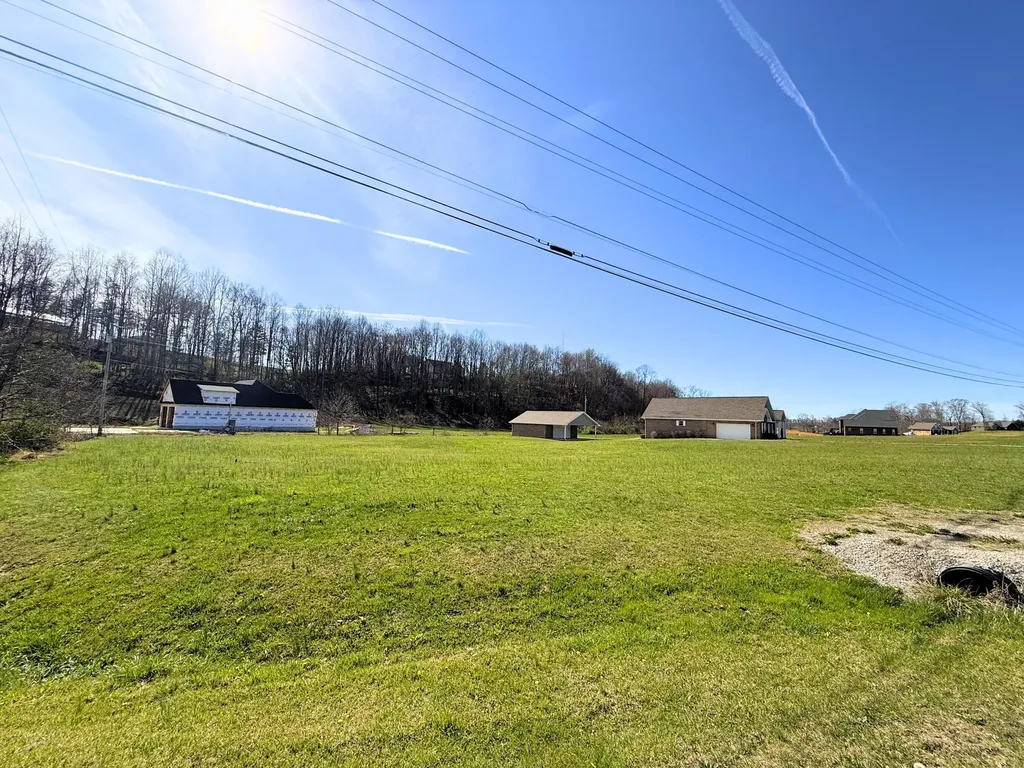 171 Higgins Road Gray KY 40734