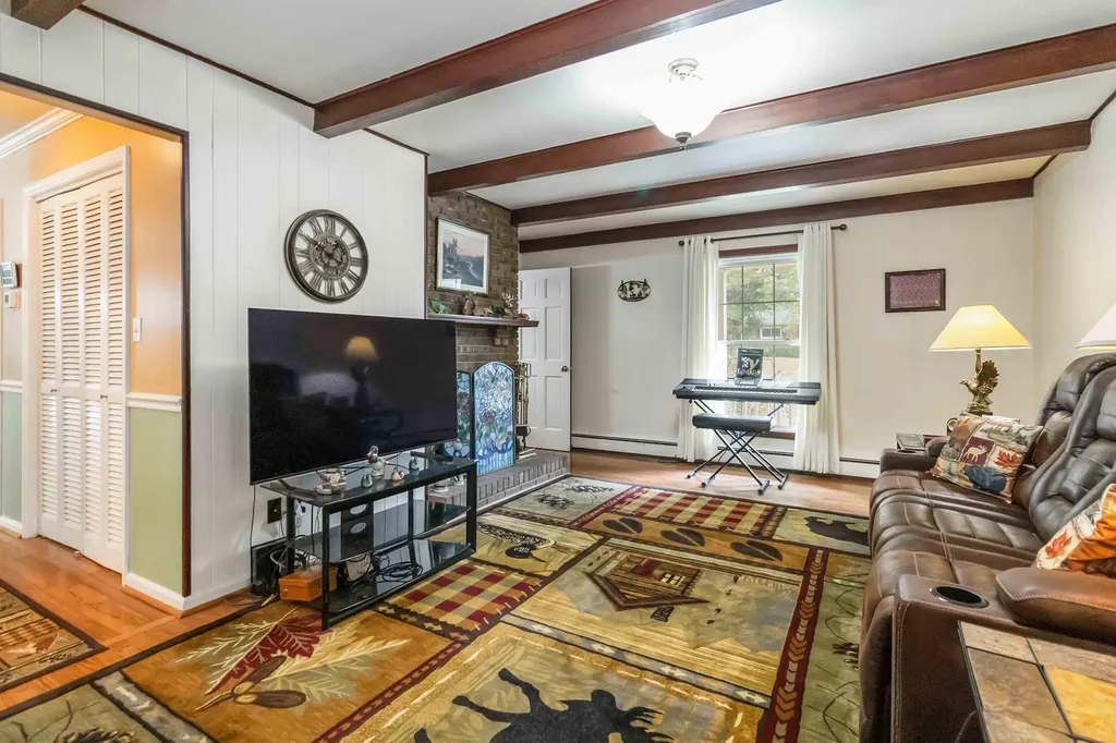 301 Redwood Drive Stanford KY 40484