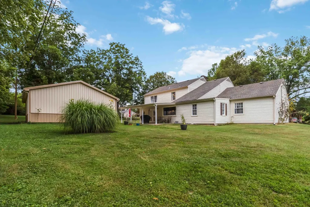 301 Redwood Drive Stanford KY 40484