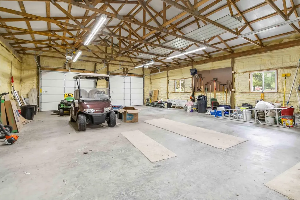 301 Redwood Drive Stanford KY 40484