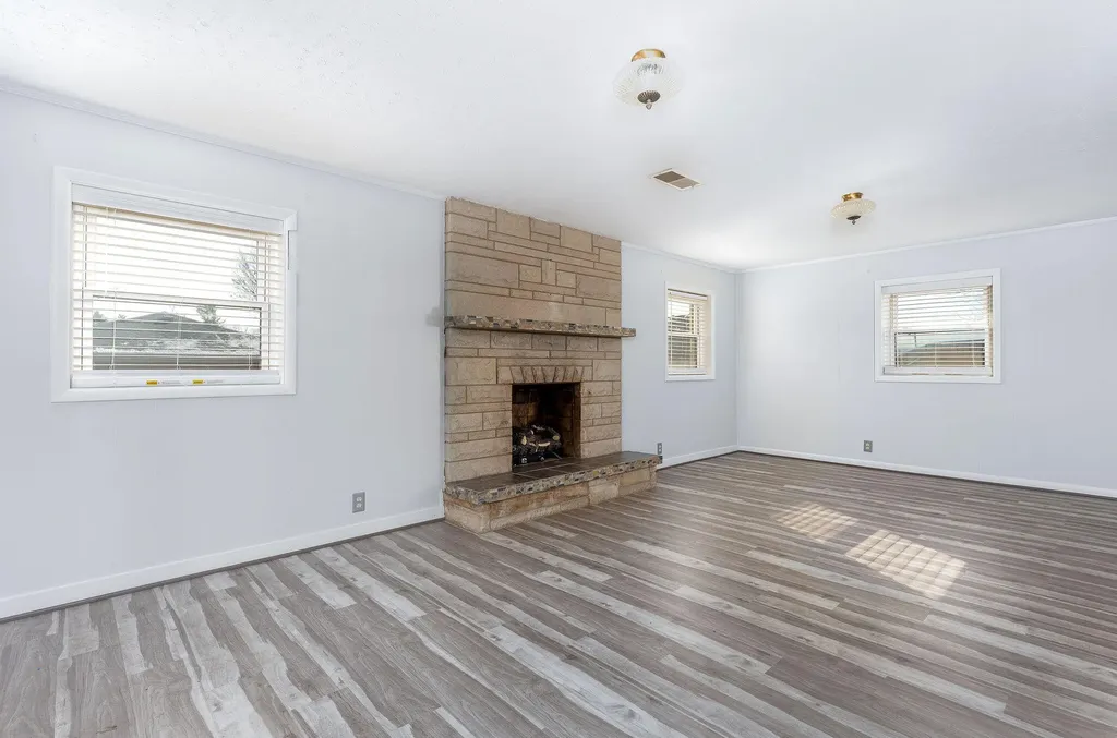 360 Hickory Hill Drive Monticello KY 42633