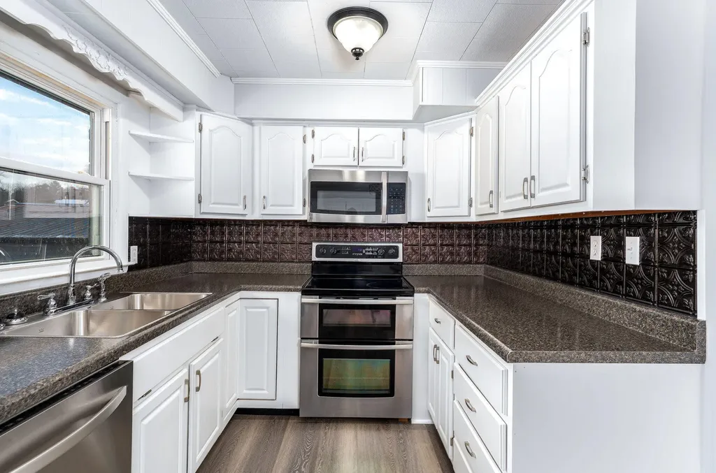 360 Hickory Hill Drive Monticello KY 42633