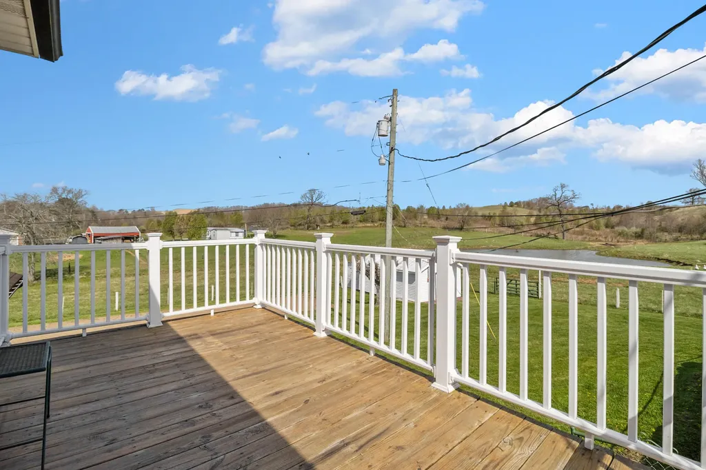 276 Kay Lane Lily KY 40740