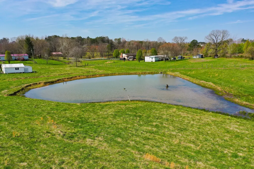 276 Kay Lane Lily KY 40740