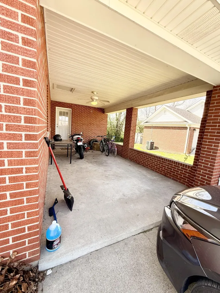 528 Ada Drive Harrodsburg KY 40330
