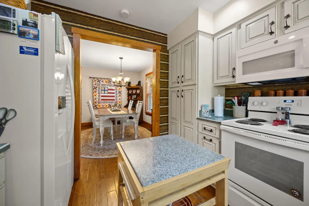 204 The Village Drive Nancy KY 42544