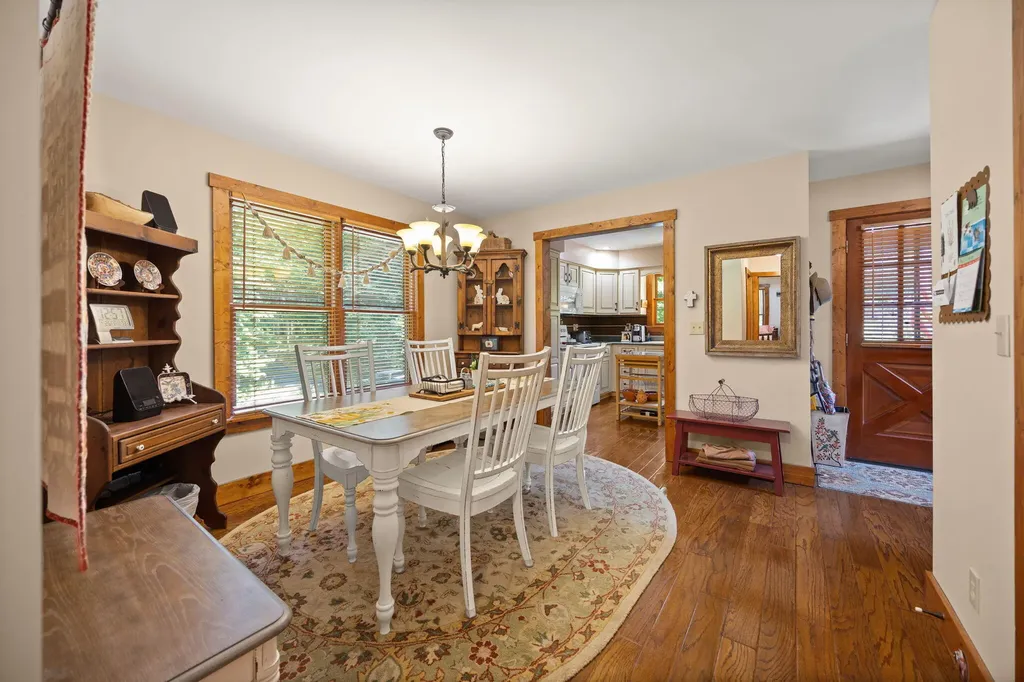 204 The Village Drive Nancy KY 42544