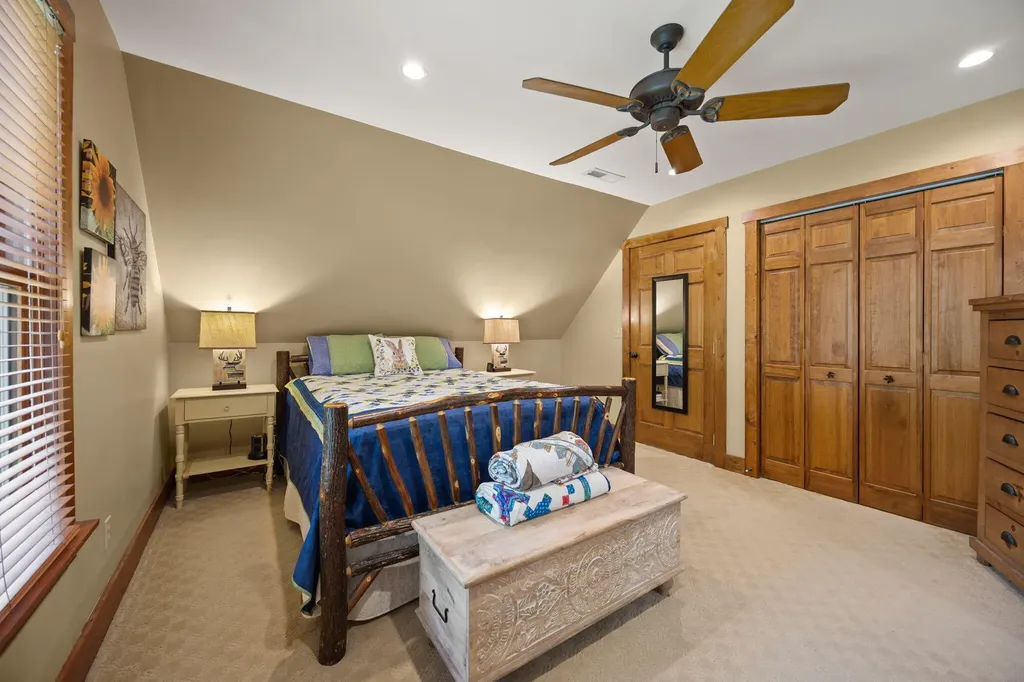 204 The Village Drive Nancy KY 42544