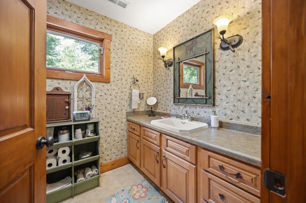 204 The Village Drive Nancy KY 42544