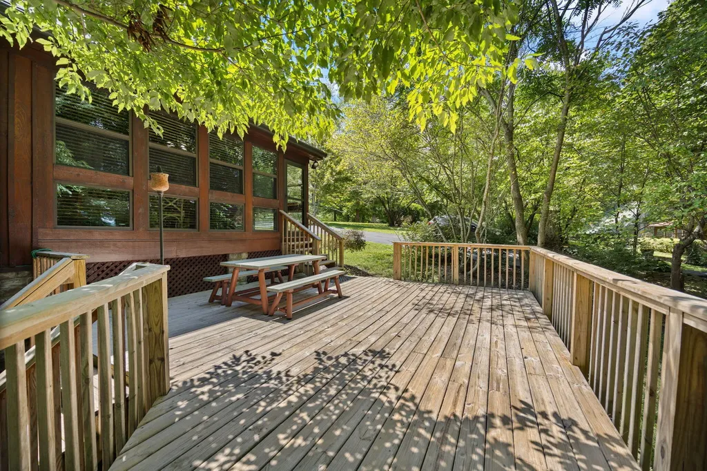 204 The Village Drive Nancy KY 42544