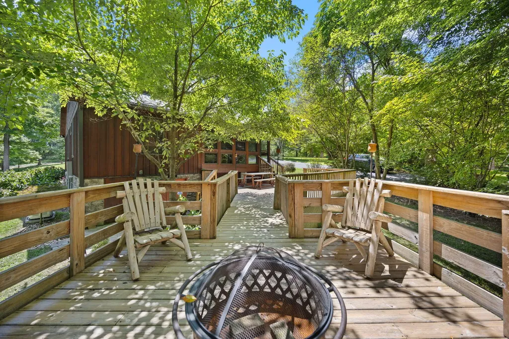 204 The Village Drive Nancy KY 42544