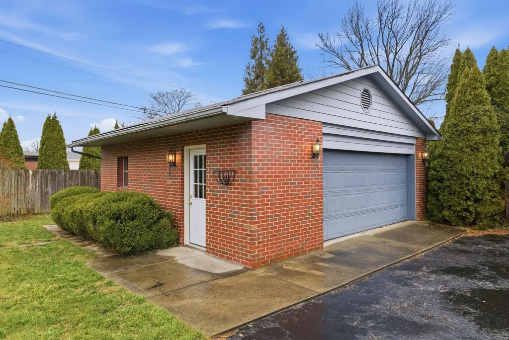 335 Andover Drive Lexington KY 40502